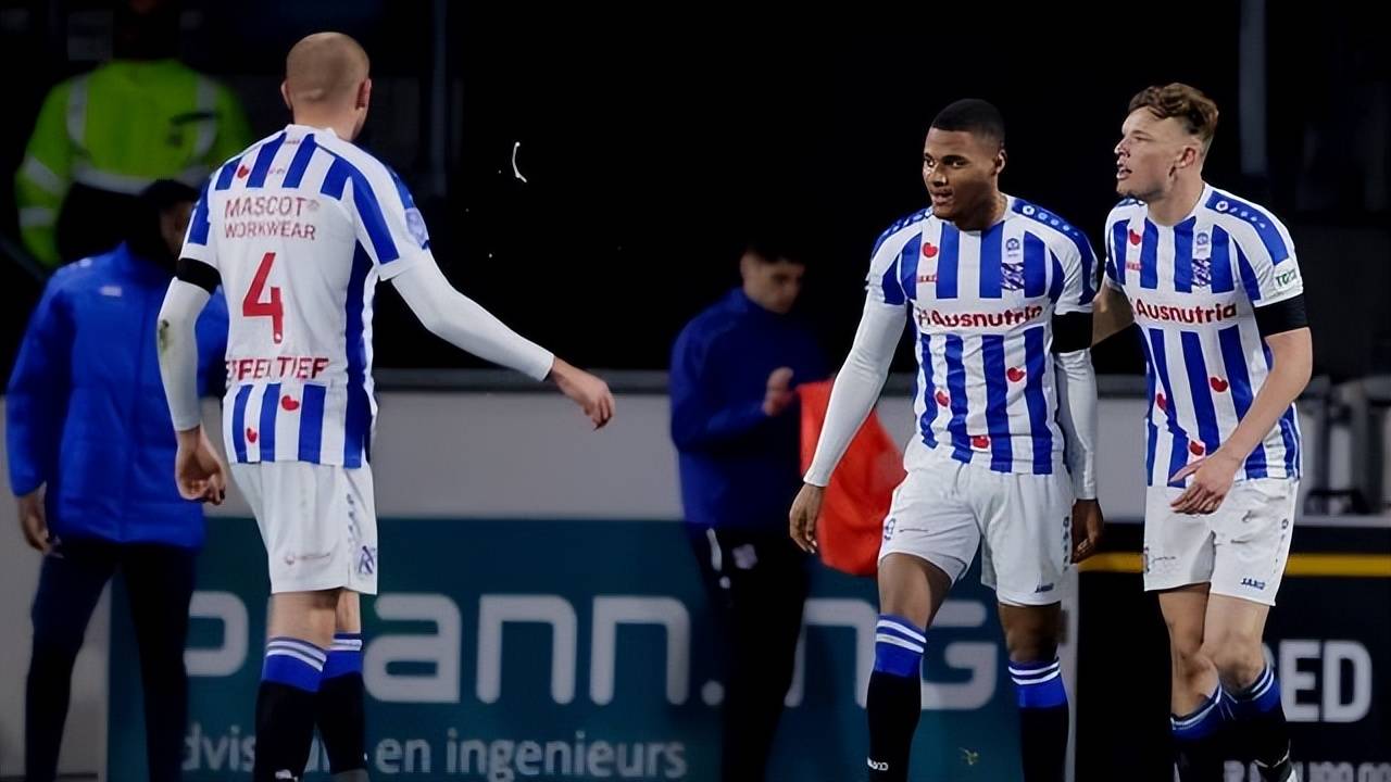 雷火电竞网址-霍芬海姆签下意大利国脚，实力大增的简单介绍